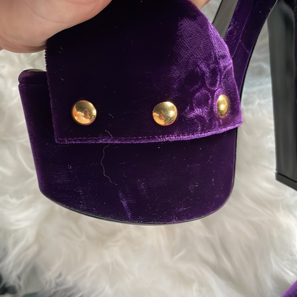 Giuseppe Zanotti Purple Velvet Heels - Picture 5 of 17